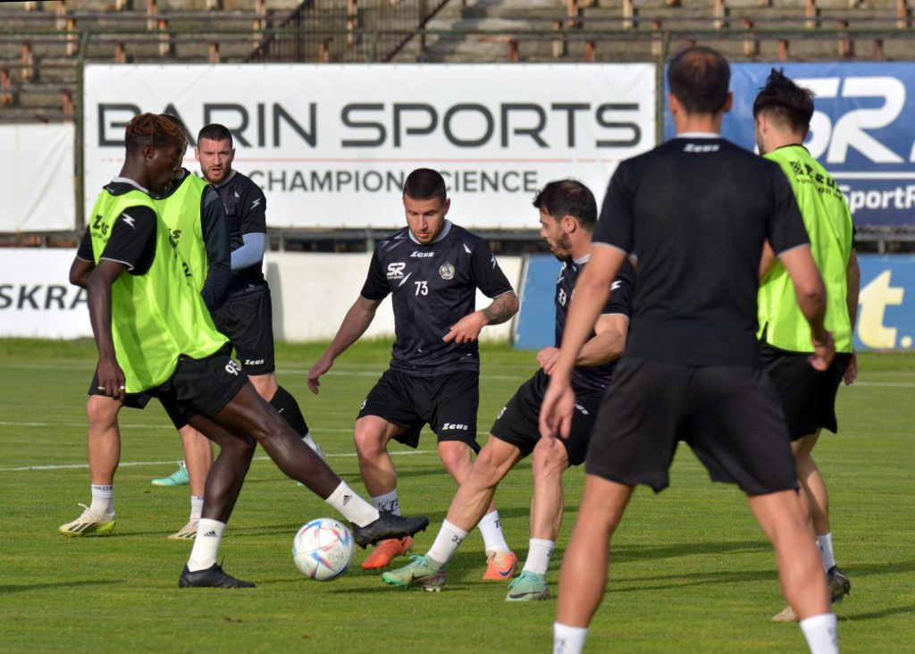 444225918 1215410723008102 2961751849430737204 N 1024x732