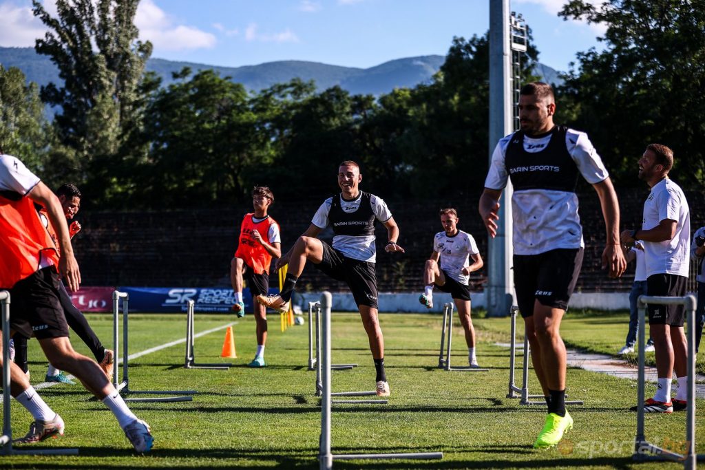 35422c7a 7102 460f Acd5 Cac7cd14d03c 1024x683