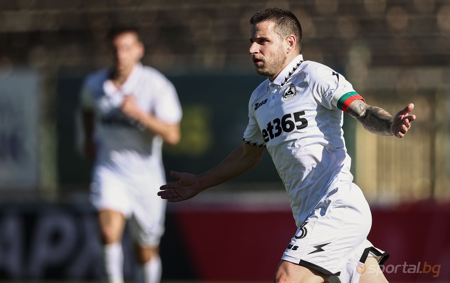 3fda1951 Ee4f 4477 9015 601d99e0111c