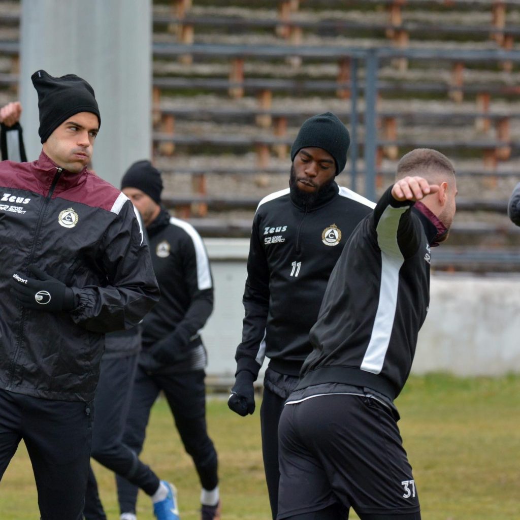 470206242 1365652871317219 2688936237175426141 N 1024x1024