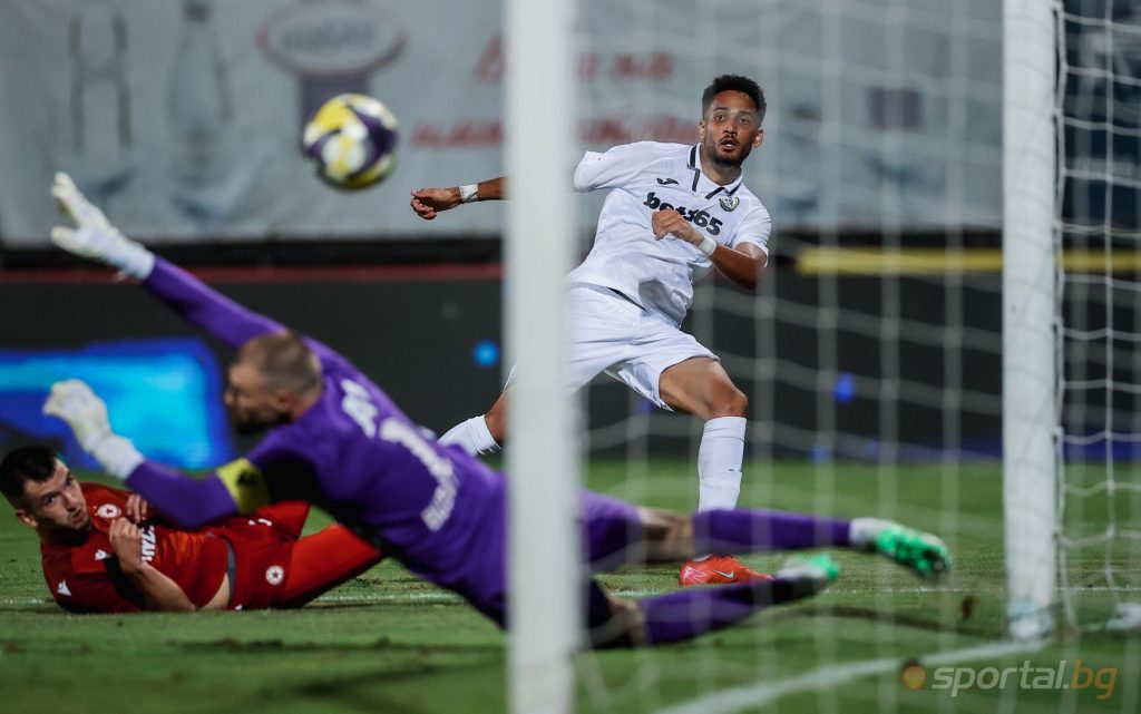 E4026869 E413 4006 9513 Dfd4877026e9 1024x641