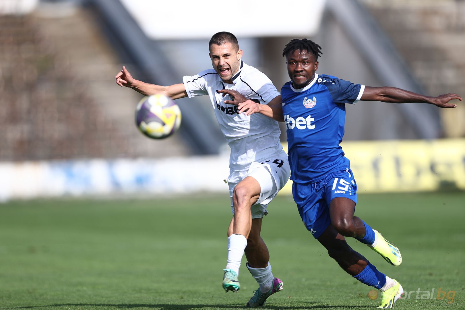 72f01fd7 Ea39 4910 8ff1 12e75097dab8